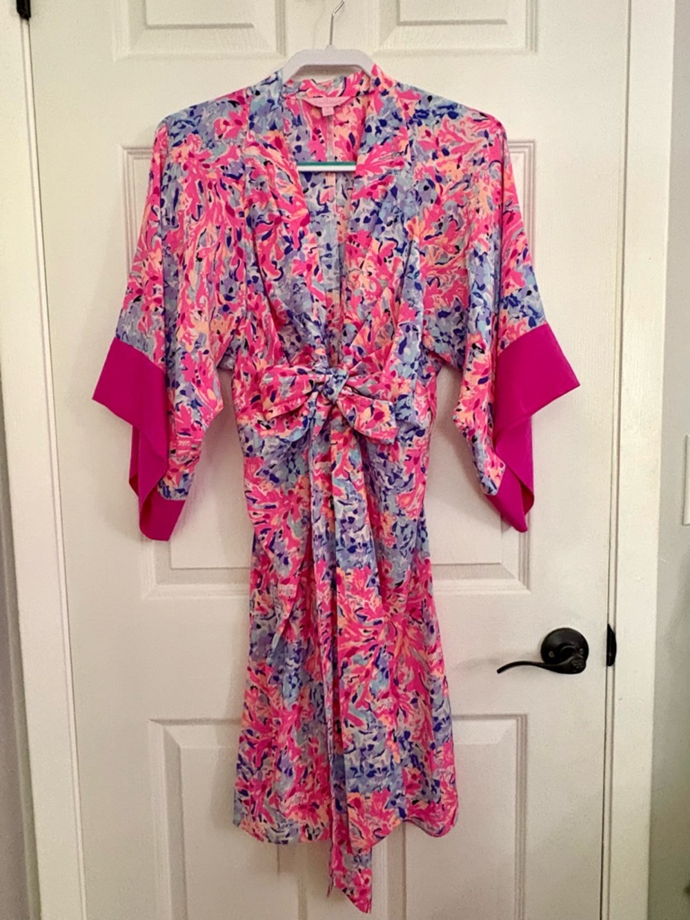 Lilly Pulitzer Pink Multi Floral Mini Kimono Dress w Sash & Bow & deep V-neck- M - Picture 2 of 9